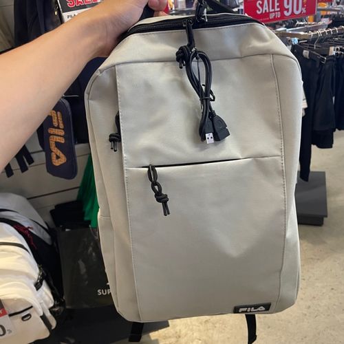 FILA 💦กระเป๋าเป้ ลดสนั่น💦 สำหรับหนุ่มสาว ออฟฟิศ🤭