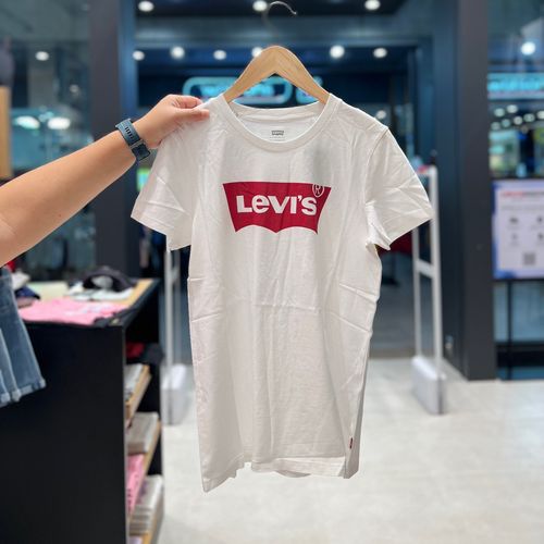 เสื้อยืด Levi's ผู้หญิง ลดสูงสุด 30%